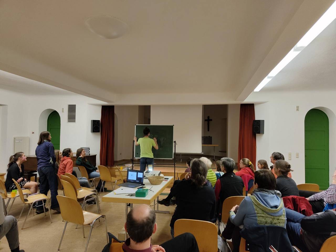 m_image0 | Kath. Pfarrei Selige M&auml;rtyrer vom M&uuml;nchner Platz - Aktuelles St. Paulus - "Schlag die Jugend" am 19.3. um 19.30 h