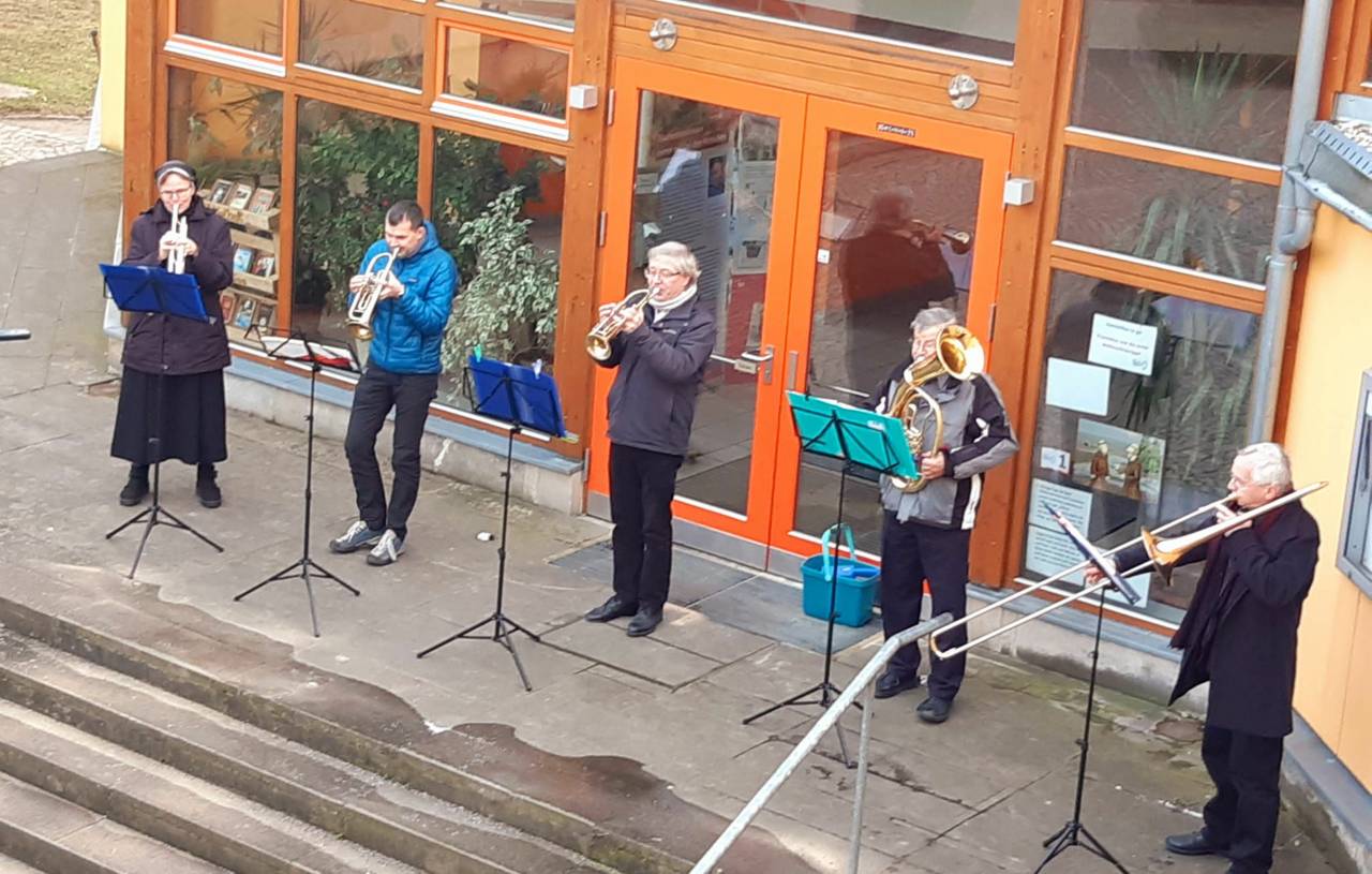 m_pc_petrus | Kath. Pfarrei Selige Märtyrer vom Münchner Platz - Kirchenmusik - Bläserchor