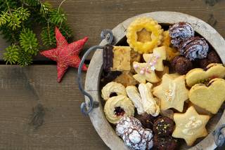 s_christmas-cookies-2975570__by_silviarita_pixabay_pfarrbriefservice | Kath. Pfarrei Selige Märtyrer vom Münchner Platz - St. Paulus - Plauen